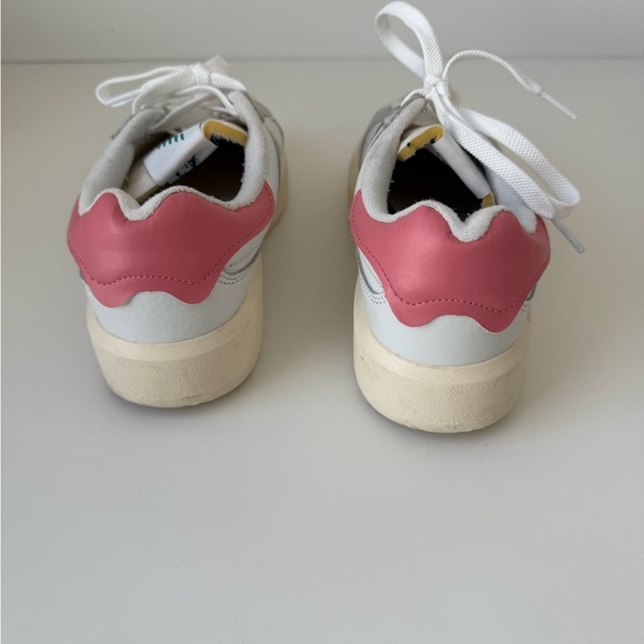 New Balance CT302 Women’s Sneakers. Excellent Condition. Size 7.5 - Picture 5 of 8